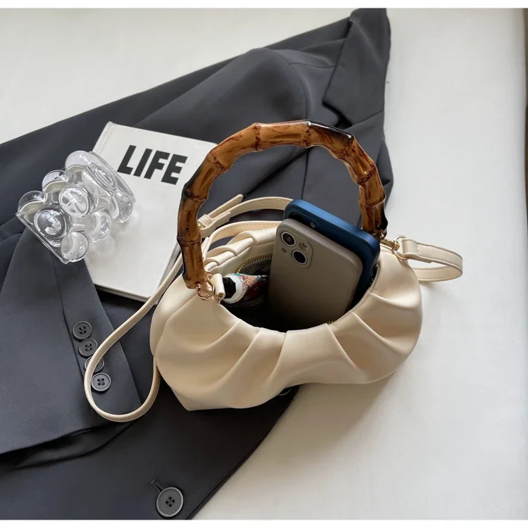Modne, niszowe, proste i klasy – Interior Design Style recenzja i cena