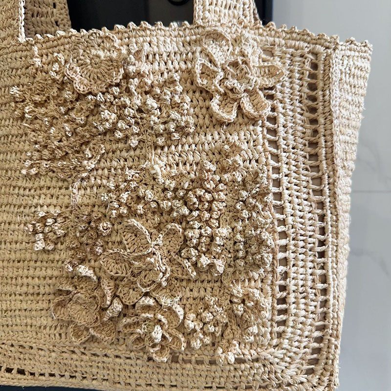 Letnia torba typu tote z kwiat – Interior Design Bali recenzja i cena